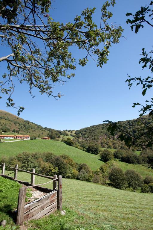 הוסטל Sormano Rifugio Alpetto Di Torno מראה חיצוני תמונה